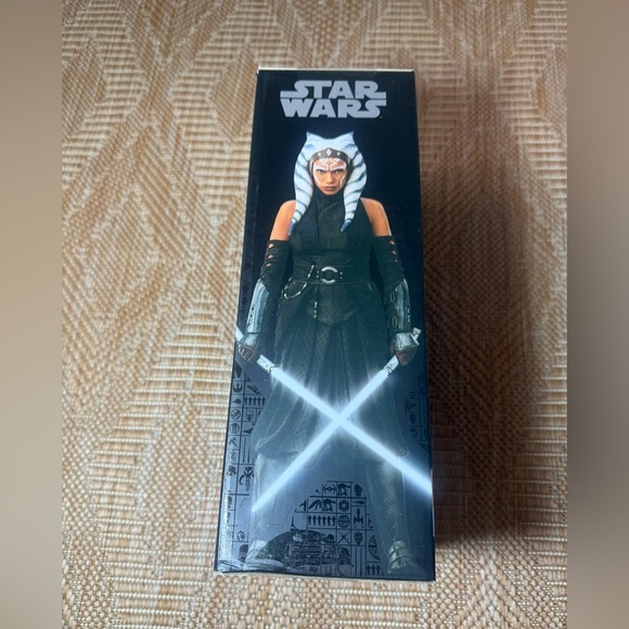Disney Star Wars Ahsoka Tano Talking Action Figure,Motion Active Lightsabers,NWT - Picture 5 of 6